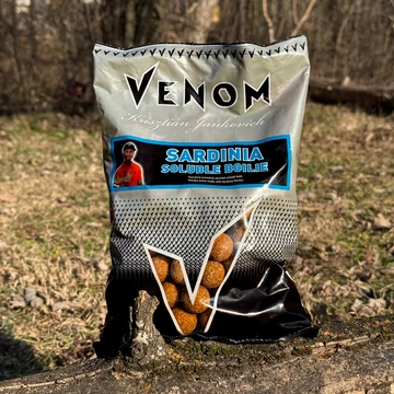 VENOM SOLUBLE BOILIE 20MM, 24MM SARDINIA - Venom szardínia (halas) ízvilágú oldódó bojli két méretben: 20mm, 24mm
