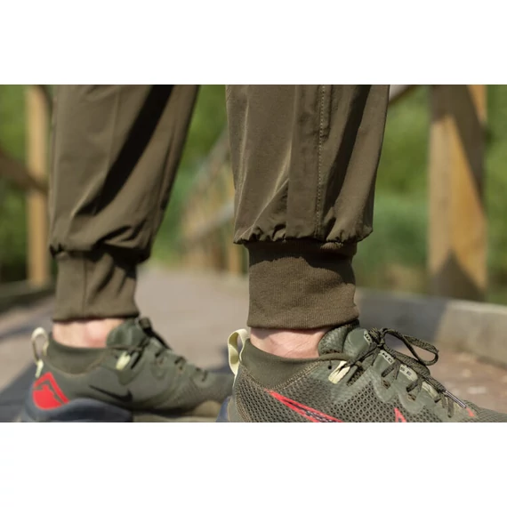 Korda Nadrág Ultralite Joggers Olive