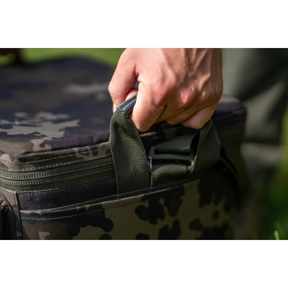 Korda Compac Cool Bag Large Dark Kamo - hűtőtáska L-es méretben