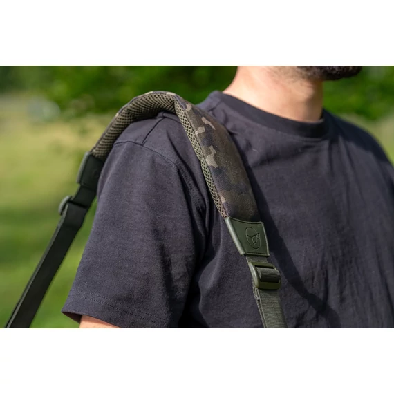 Korda Compac Cool Bag Large Dark Kamo - hűtőtáska L-es méretben