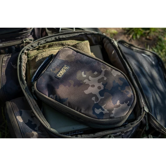 Korda Compac Scales Pouch Dark Kamo - mérleg táska dark kamo színben