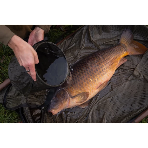 Korda Compac Water Bucket - vizes vödör 8 literes kapacitással