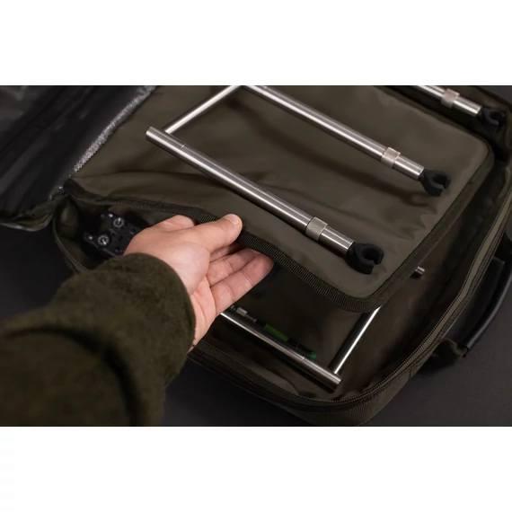 Korda Compac Singlez Bag Dark Kamo - Singles táska sötét kamo színben