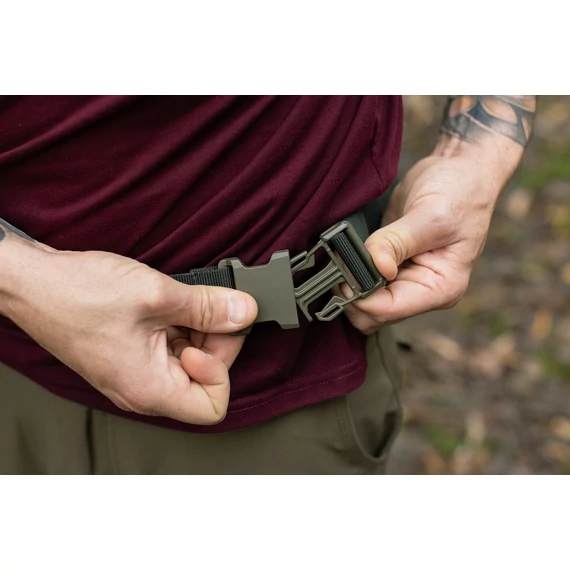 Korda Compac Boilie Caddy Dark Kamo - multifunkcionális csalis övtáska sötét kamo színben