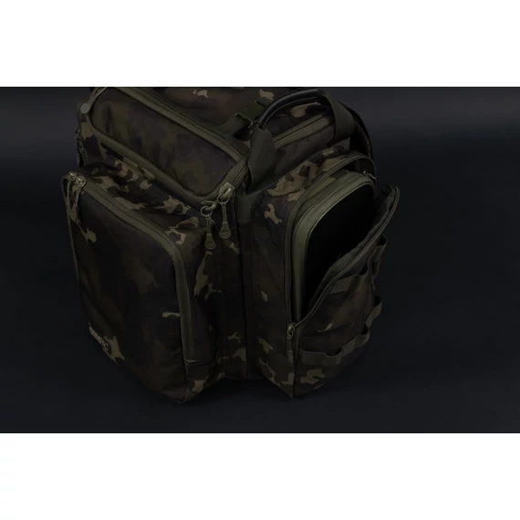 Korda Compac Rucksack 30 Dark Kamo - 30 literes hátizsák 