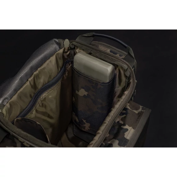 Korda Compac Rucksack 30 Dark Kamo - 30 literes hátizsák 