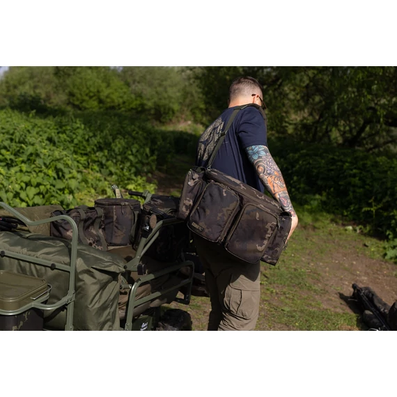 Korda Compac Small Carryall Dark Kamo - hordtáska S-es méretben 