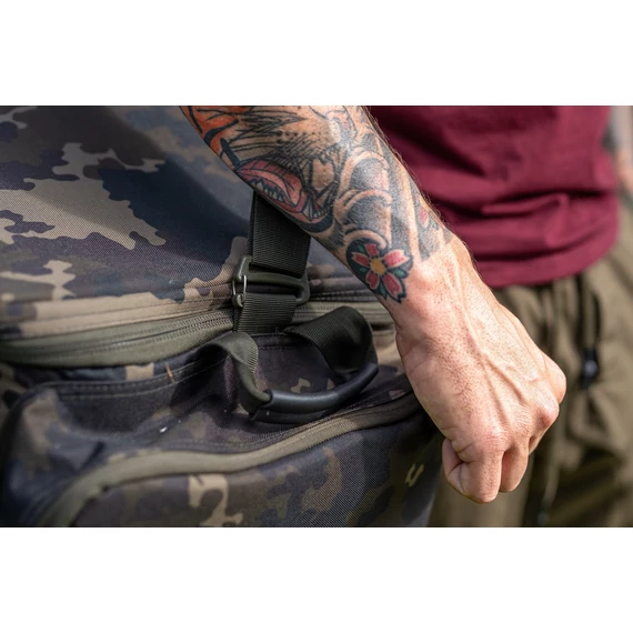 Korda Compac Small Carryall Dark Kamo - hordtáska S-es méretben 