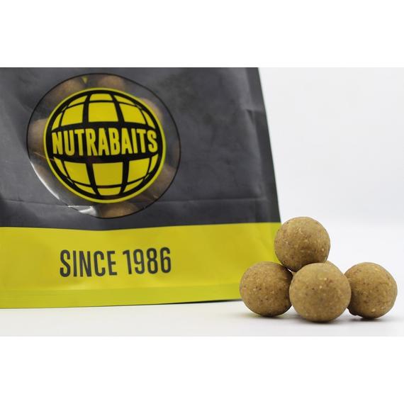 NUTRABAITS Trigga Pineapple & N-Butyric Boilie 1KG/15MM, 5KG/15MM - ananász & vajsav ízű bojli 2 féle kiszerelésben