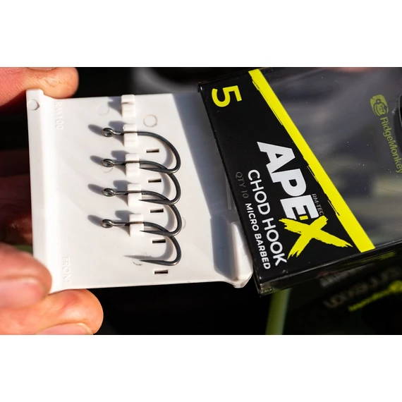 RidgeMonkey Ape-X Chod Barbed Size 5/6/8 - szakállas horgok 5,6,8-as méretben