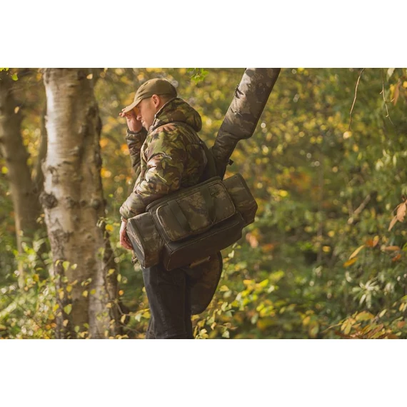 Solar Tackle Camo Undercover Carryall Medium - közepes méretű hordtáska