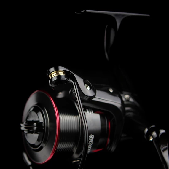 Nevis Feeder Orsó Black Match 4000 4+1cs