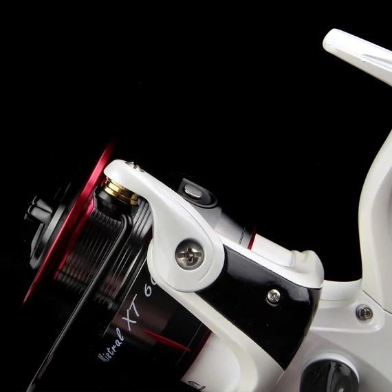 Nevis Nyeletőfékes Orsó Mistral XT 6000 5+1cs