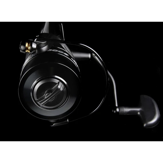 Nevis Nyeletőfékes Orsó Black Carp LCS 6000 4+1cs