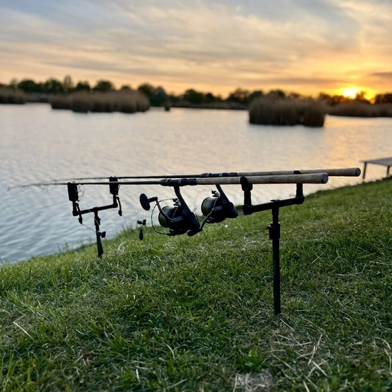 Carp Academy Bottartó Készlet Black Carp (2db) - 40-60cm/25cm