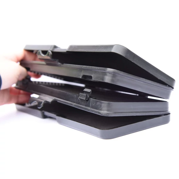 Carp Zoom Hat oldalú Előketartó Doboz