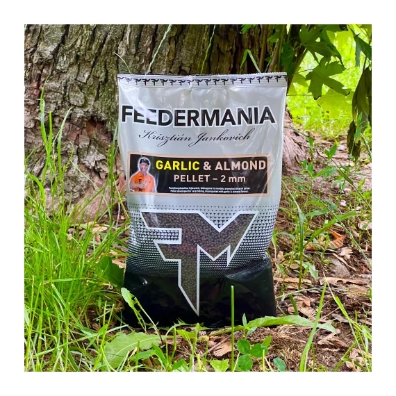 Feedermánia Silver Pellet Mix 2 MM Garlic & Almond