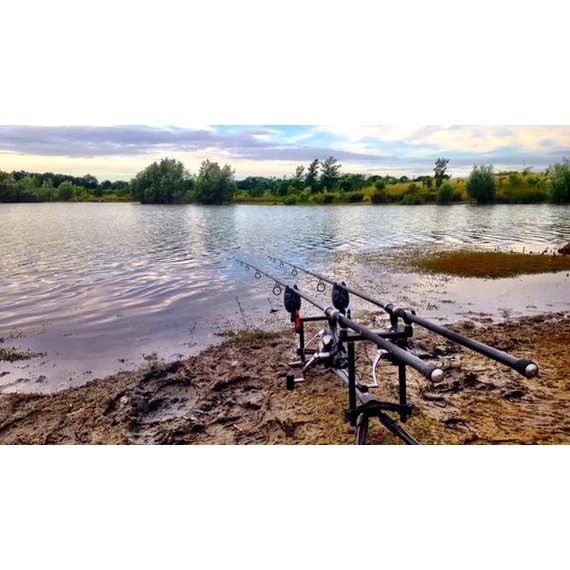 FOX Stalker Plus 3 botos rod-pod hordtáskával + 2 botos Buzz Bar