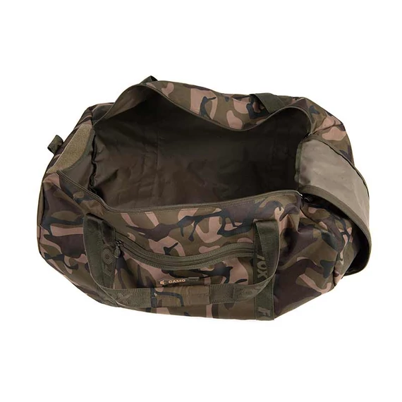 Fox Ruhás Táska Camolite Kit Bag
