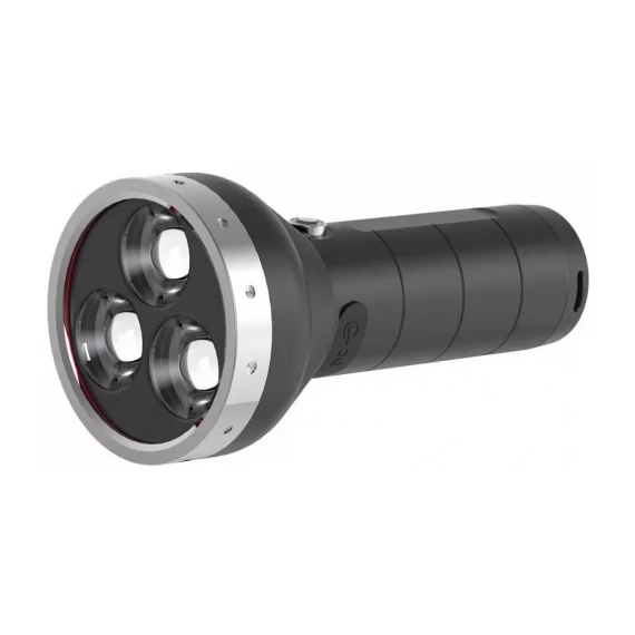 Ledlenser MT18 tölthető kézilámpa 3x18650 3000 lumen