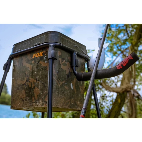 SPOMB Single Bucket Stand Kit Vödörtartó Állvány Etetéshez