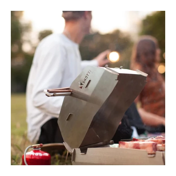 Skotti Cap Grillsütő Fedél Csipesszel