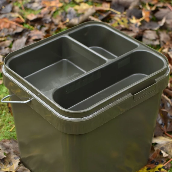 Trakker 17L Heavy Duty Cuvette Vödörbetét Tároló (17 literes vödörhöz)